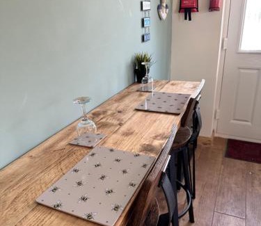 Hornsea House | Seashell Cottage - Dog friendly 1 bed cottage close to the sea