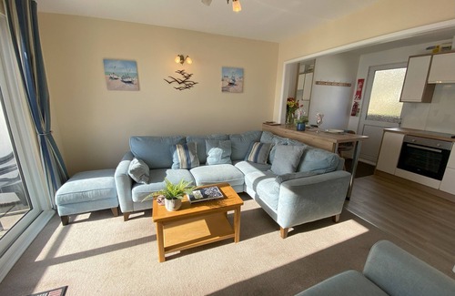 Seaton Apartment | Seaside 1 Bedroom Apartment with Fantastic Sea Views