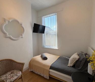 Bangor House | Seaside 3 bedroom Escape Bangor