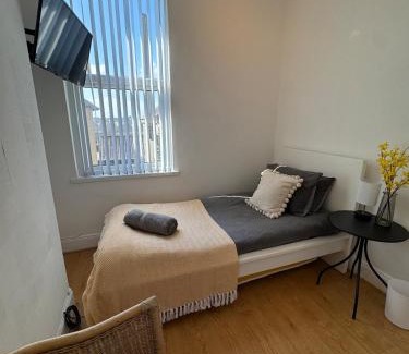 Bangor House | Seaside 3 bedroom Escape Bangor