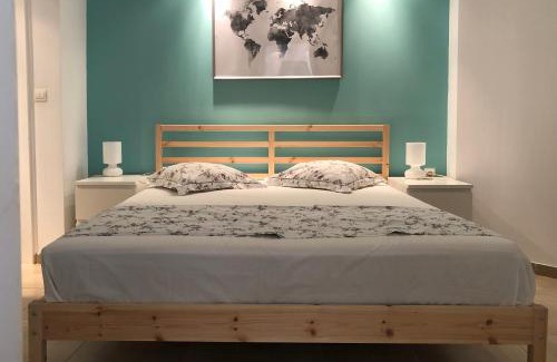 Vouliagmeni Apartment | Seaside apartment