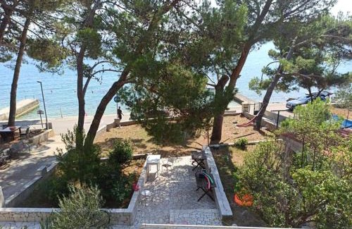 Martinscica Apartment | Seaside DUNKA Apartment