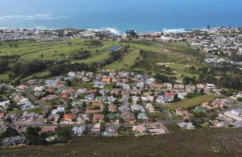 Hermanus Heights House | Seaside Hermanus Guest Room