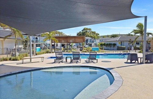 Fingal Bay Apartment | Seaside Holiday Resort Fingal Bay