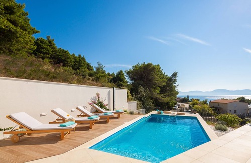 Gradac House | Seaside luxury villa with a swimming pool Zaostrog, Makarska (K-19037)