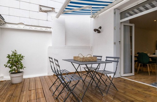 Saint-Nazaire Cottage | Seaside Retreat: Renovated 19th-Century Villa with Ocean Views & Modern Comforts