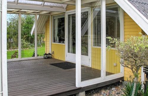 Dannemare House | Seaside Serenity in Hummingen-By Traum