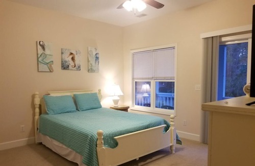 Bonito Boathouses House | Seaside Serenity: Updated! Close 2 Beach! April & May dates still available!