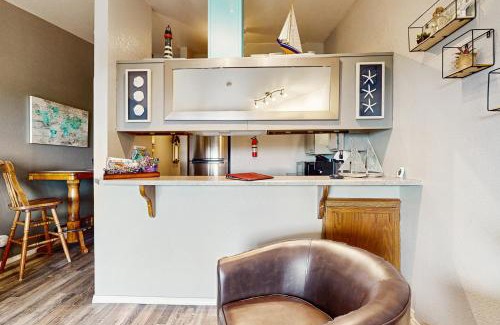 Ocean Shores Apartment | Seaside Serenity