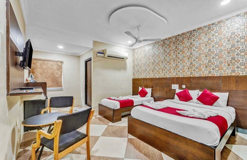 Teynampet Hotel | Season 4 Residences - Teynampet