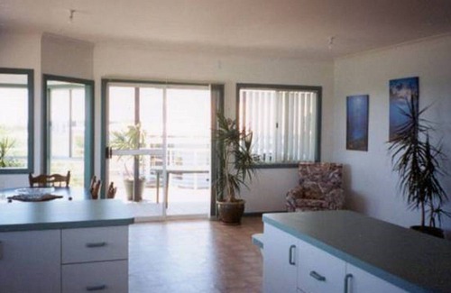 Peppermint Grove Beach House | Seaview Holiday House