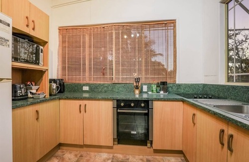 Seventeen Seventy Apartment | Seaview - Charming Two-Bedroom Home with Stunning Views of the Historic Bay of 1770