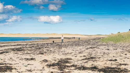 Rhosneigr House | Seaview Cottage