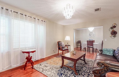 San Jacinto House | Seawall Secret