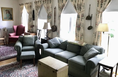 Clarksburg Other | Secluded 19th century Farmhouse with mountain views