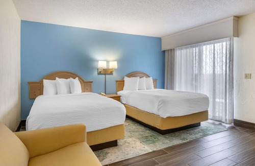 Seabreeze Park Hotel | Secluded Beachfront Stay | Perfect for a Peaceful Escape & Serene Ocean Views