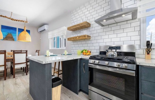 Savaneta Villa | Secluded Beachfront Gem ~ Pool ~ Patio ~ View ~BBQ