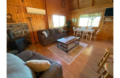 Board Camp Cabin | Secluded Cabin on 38 Acres - sleeps 4