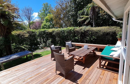 Hatepe Cottage | Secluded Classic Kiwi Bach.