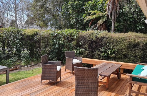 Hatepe Cottage | Secluded Classic Kiwi Bach.
