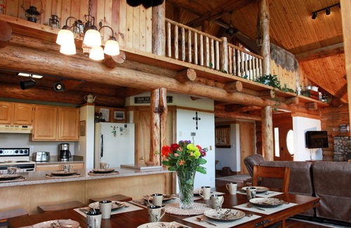 Kalispell House | Secluded & Convenient Glacier-View Log Home on 15 Acres Fully Updated 3BR/2Bath