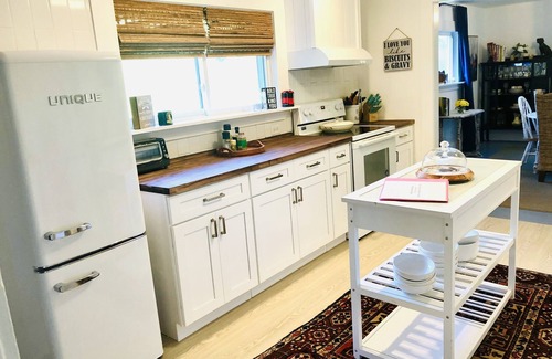 Chautauqua House | Secluded Cottage near CHQ Institution & Lake