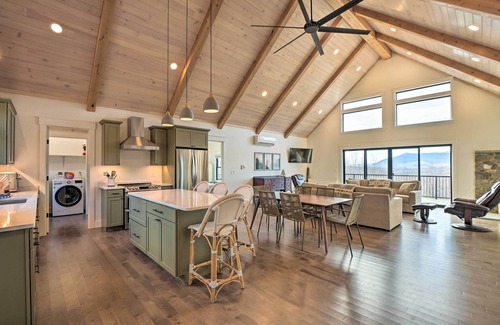Carrabassett Valley House | Secluded Kingfield Abode w/Idyllic Mtn Views