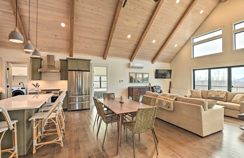 Carrabassett Valley House | Secluded Kingfield Abode w/Idyllic Mtn Views