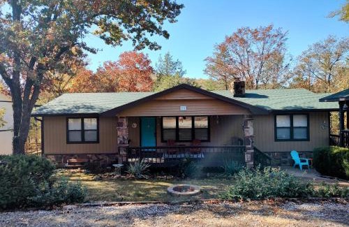 Eureka Springs House | Secluded Lakeview retreat by Eureka Springs-CANOE