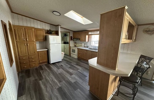 Swan Lake House | Secluded Lodge on 50+ Acres | High Speed WiFi