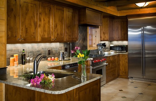 Beaver Creek Cabin | Secluded On-Mountain Trappers Cabin with Private Hot Tub by RedAwning