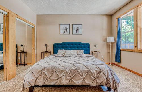 Mount Hood Village House | Second Chair Inn