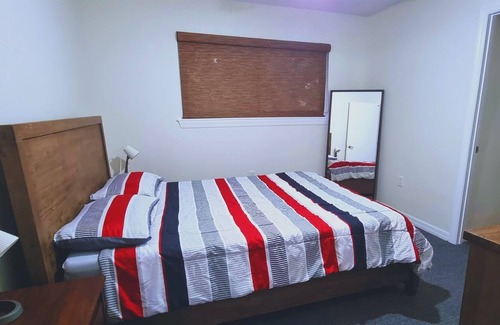 Bayou Oaks Apartment | Second Floor 4B 4B Apartment with Disney, Netflix, Hulu, & ESPN