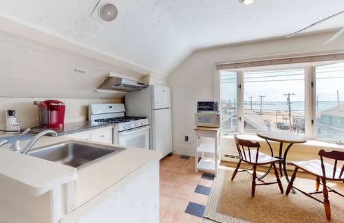 Provincetown Condo | Second Floor Condo with Ocean View, High-Speed WiFi, & Rooftop Deck!