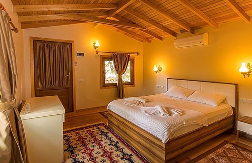 Cirali House | Secret Garden Bungalows Hotel