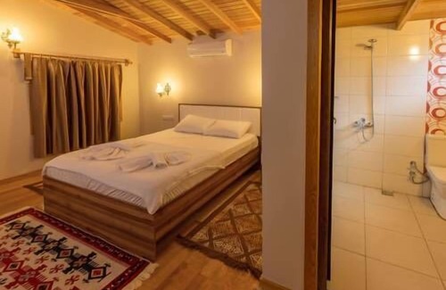 Cirali House | Secret Garden Bungalows Hotel