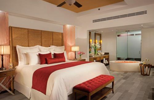 Las Glorias Resort | Secrets Vallarta Bay Resort & SPA - Adults Only