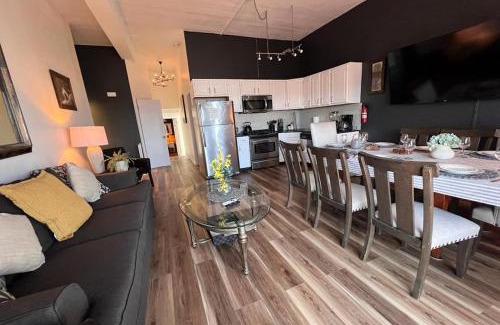 Union City Apartment | See NY Now Sleeps 21