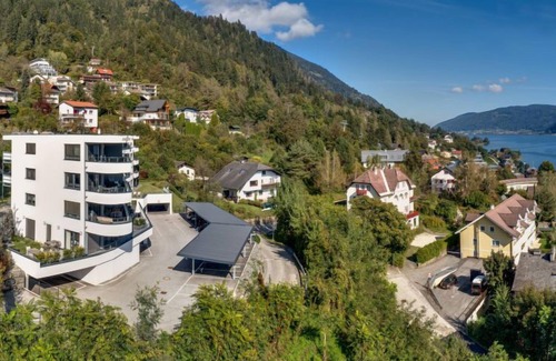 Annenheim Apartment | Seeblick alpe maritima Ski & See-Top 12 by Interhome