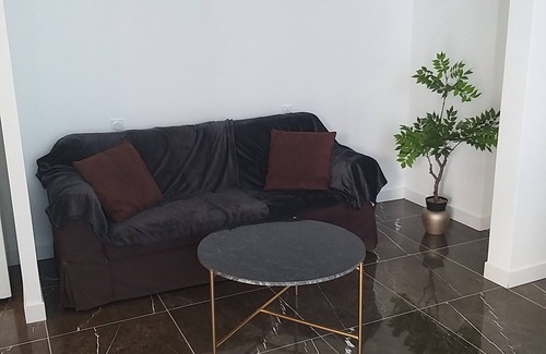 Oyonnax Apartment | Seemingly private, modern and bright, elegant and central (lakes, hiking .)