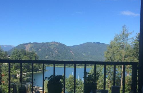 Landskron Apartment | Seewohnung am Ossiacher See direkt an der Gerlitzen