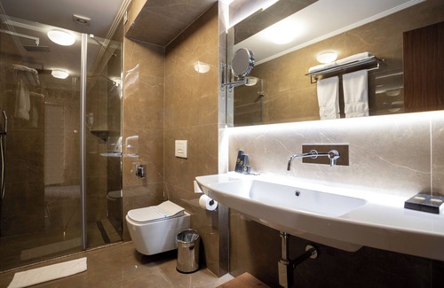 Dajt Resort | Select Hill Resort