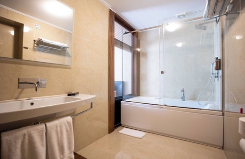 Dajt Resort | Select Hill Resort
