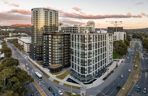 Phillip Apartment | Self-Contained Apartment in Woden By Serain