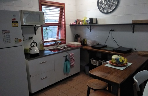 Parramatta Park House | Self Contained Studio - Air-conditioned WiFi