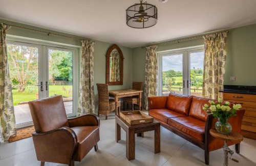 Cowbridge House | Self-contained cosy one bedroom holiday barn
