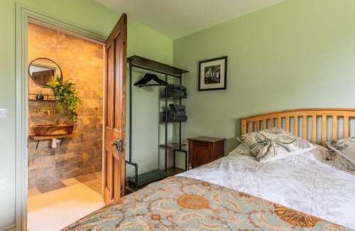 Cowbridge House | Self-contained cosy one bedroom holiday barn