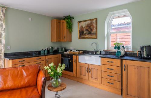 Cowbridge House | Self-contained cosy one bedroom holiday barn