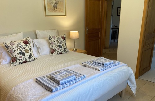 Salviac Villa | Self contained villa in Salviac, Lot. Sleeps 6 with private pool.