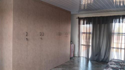 Greater Johannesburg Metropolitan Area Apartment | Self serviced cute and comfy nestled in the center of lenasia